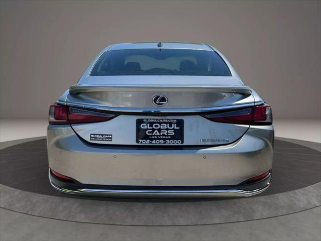 used 2019 Lexus ES 300h car, priced at $27,999