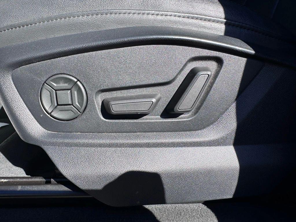 used 2020 Audi Q7 car, priced at $28,999