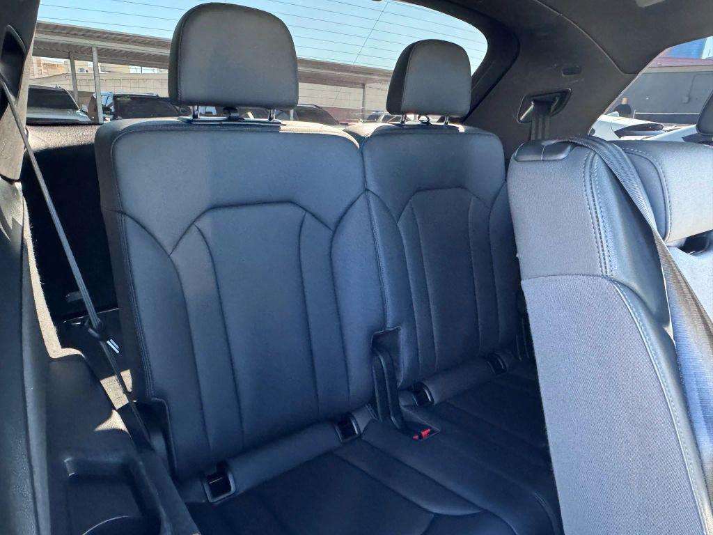 used 2020 Audi Q7 car, priced at $28,999
