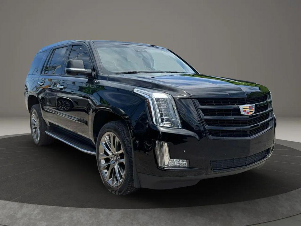 used 2020 Cadillac Escalade car, priced at $31,999