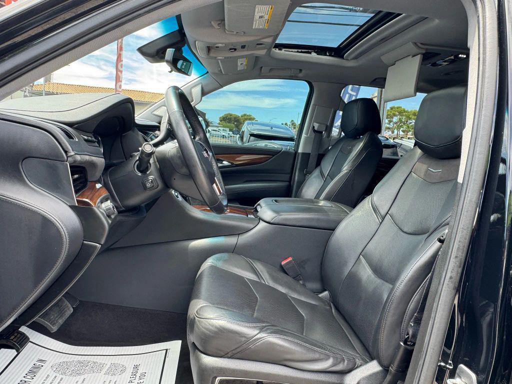 used 2020 Cadillac Escalade car, priced at $31,999
