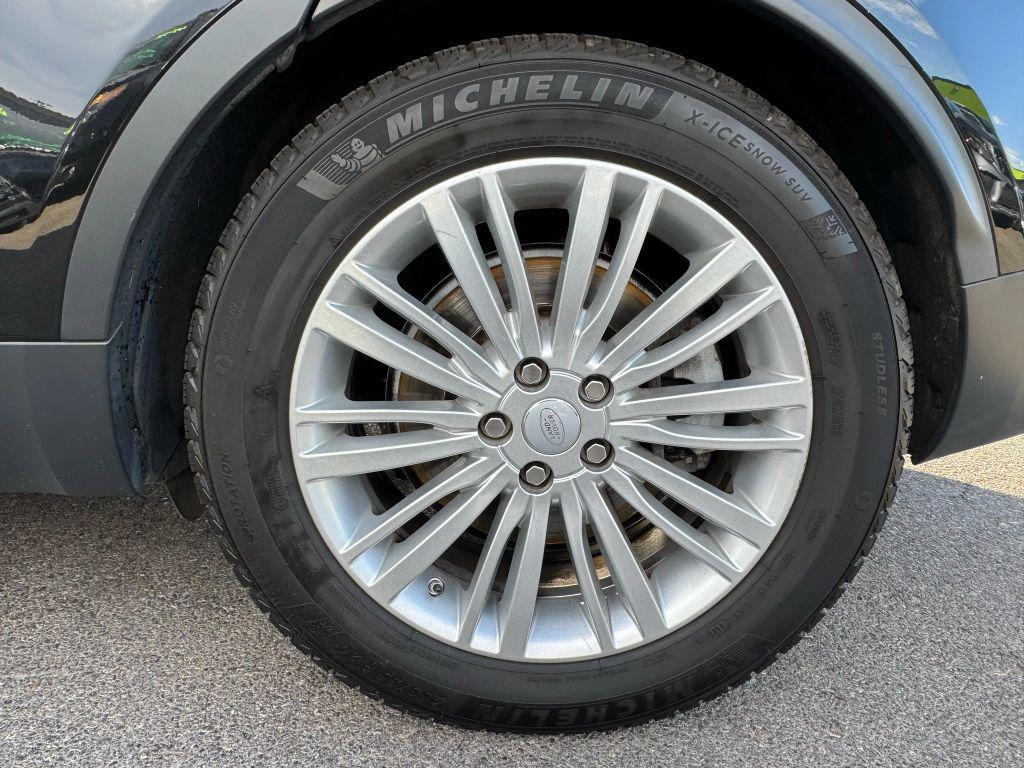 used 2017 Land Rover Discovery car, priced at $21,499