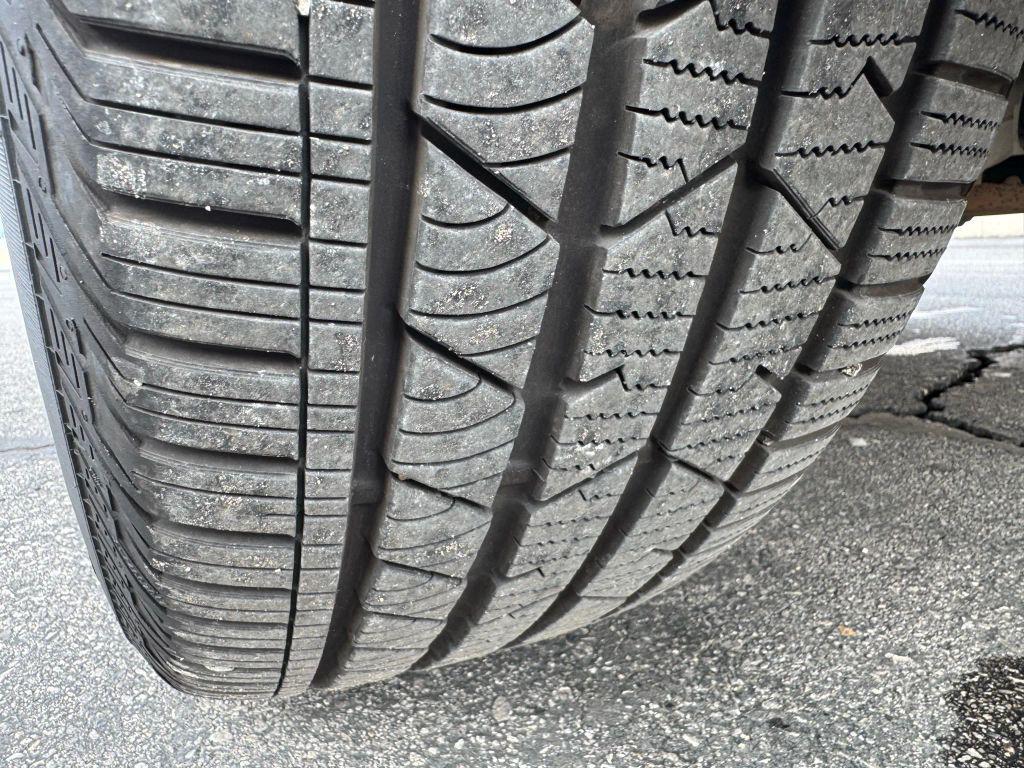 used 2020 Land Rover Range Rover Velar car, priced at $26,495