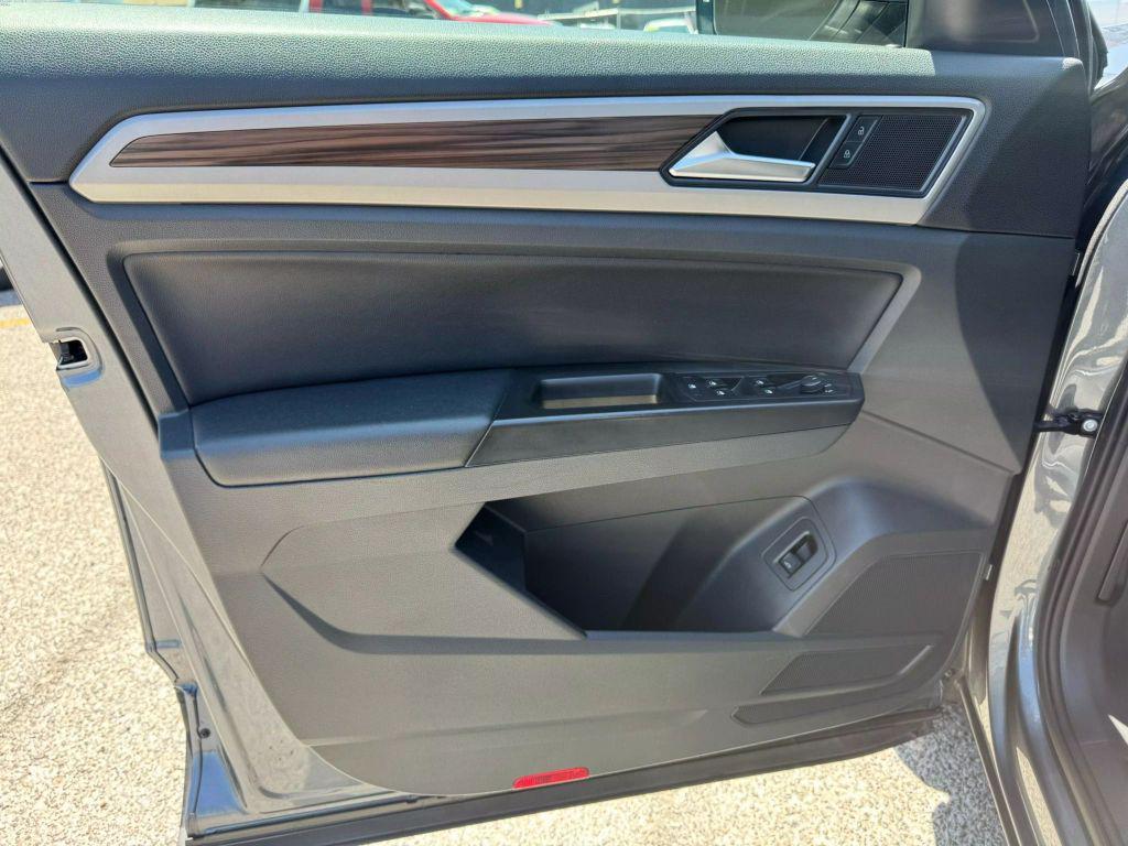 used 2021 Volkswagen Atlas car, priced at $24,999