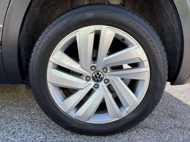 used 2021 Volkswagen Atlas Cross Sport car, priced at $24,999
