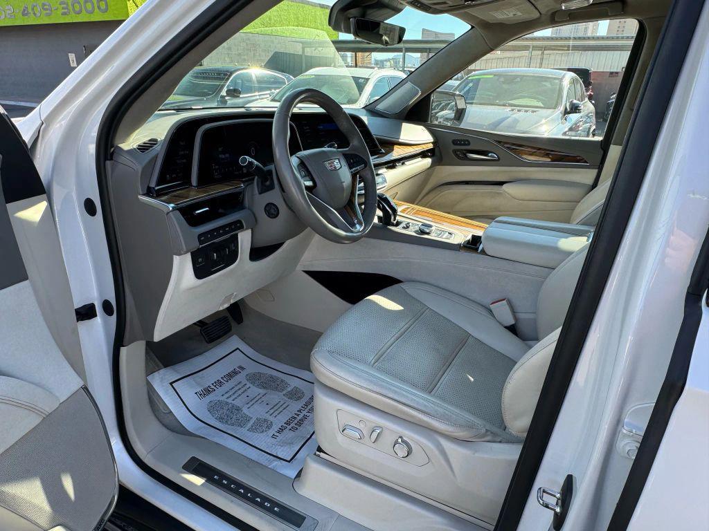 used 2022 Cadillac Escalade ESV car, priced at $65,499