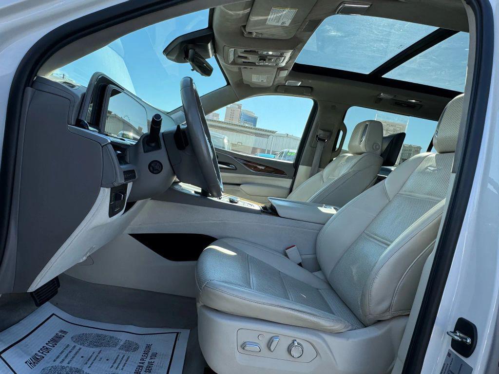 used 2022 Cadillac Escalade ESV car, priced at $65,499