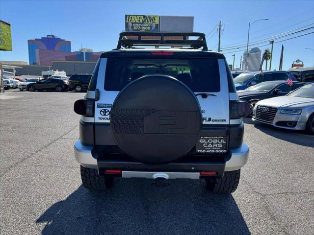 used 2007 Toyota FJ Cruiser car, priced at $15,999