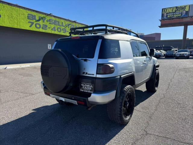 used 2007 Toyota FJ Cruiser car, priced at $15,999