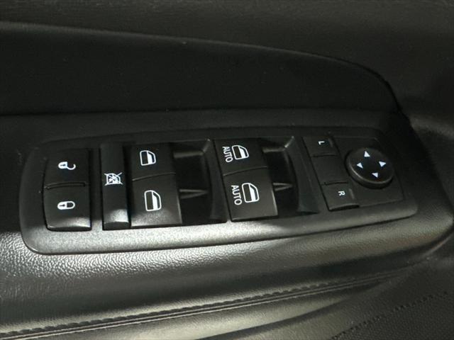 used 2017 Jeep Grand Cherokee car, priced at $15,475