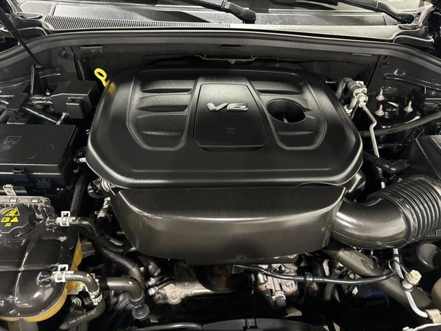 used 2017 Jeep Grand Cherokee car, priced at $15,475