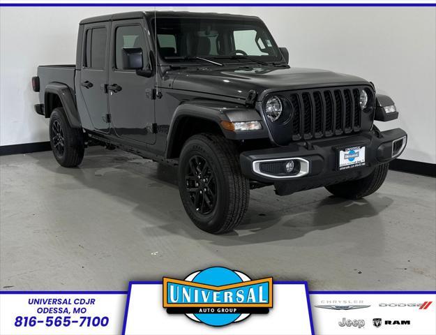 new 2023 Jeep Gladiator car, priced at $43,625