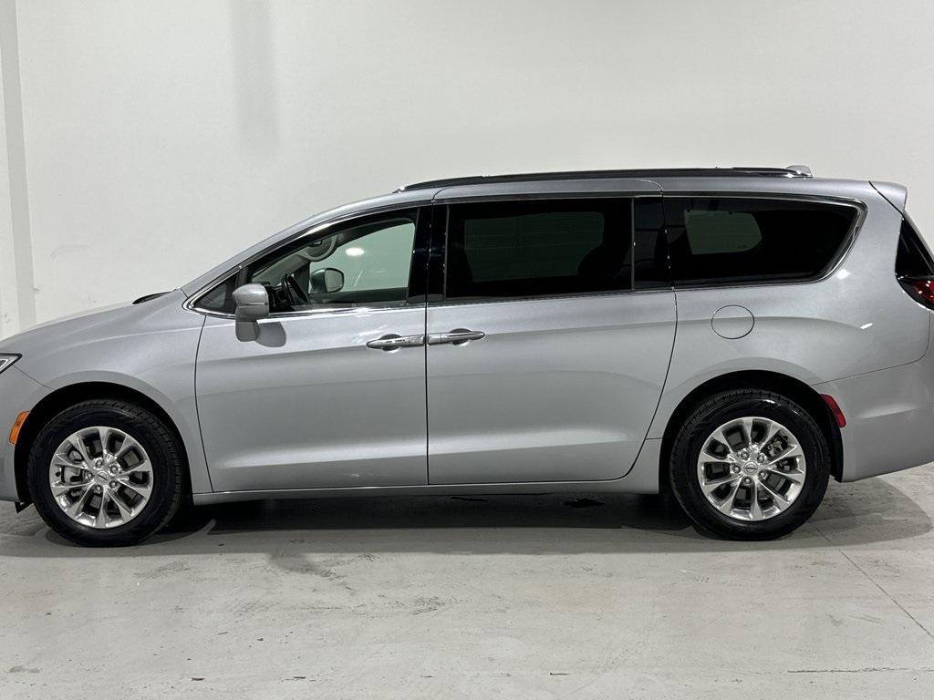 used 2021 Chrysler Pacifica car, priced at $22,992