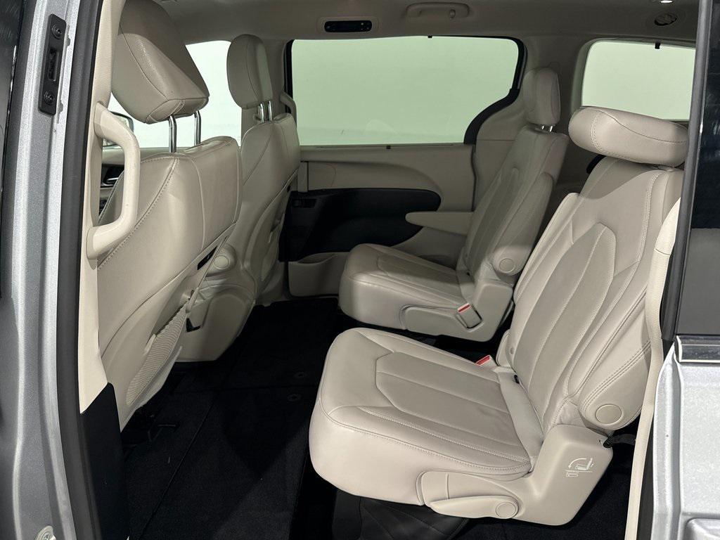 used 2021 Chrysler Pacifica car, priced at $22,992