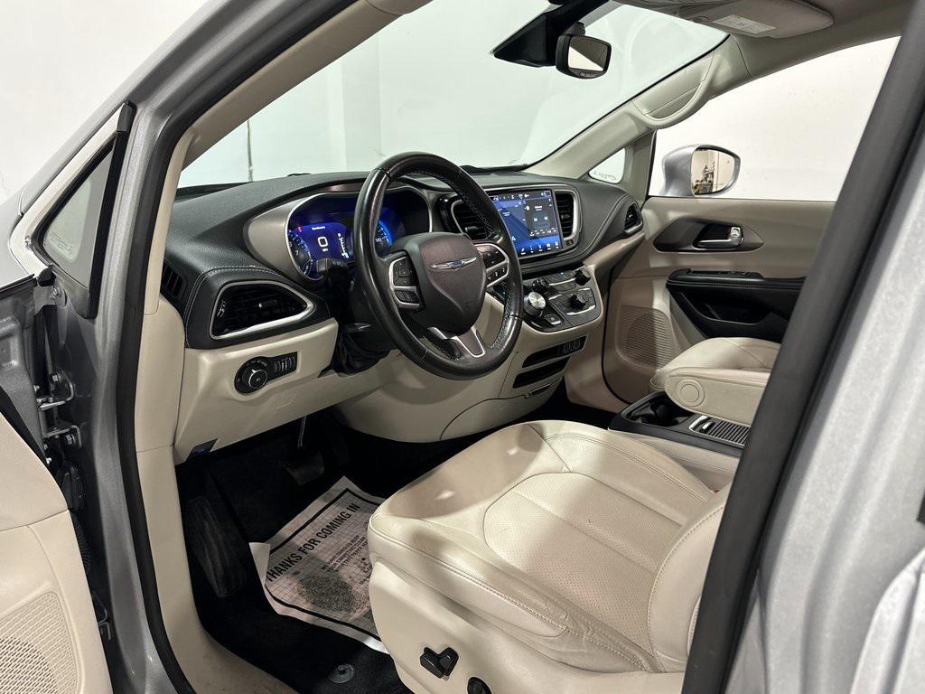used 2021 Chrysler Pacifica car, priced at $22,992