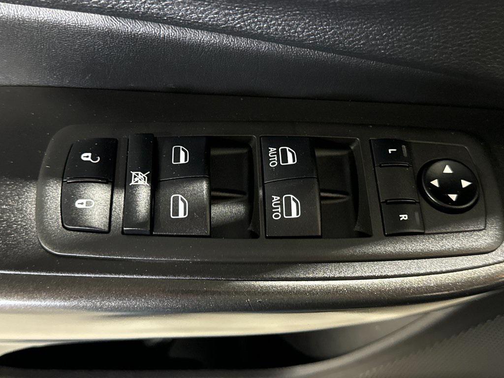 used 2022 Jeep Cherokee car, priced at $21,600