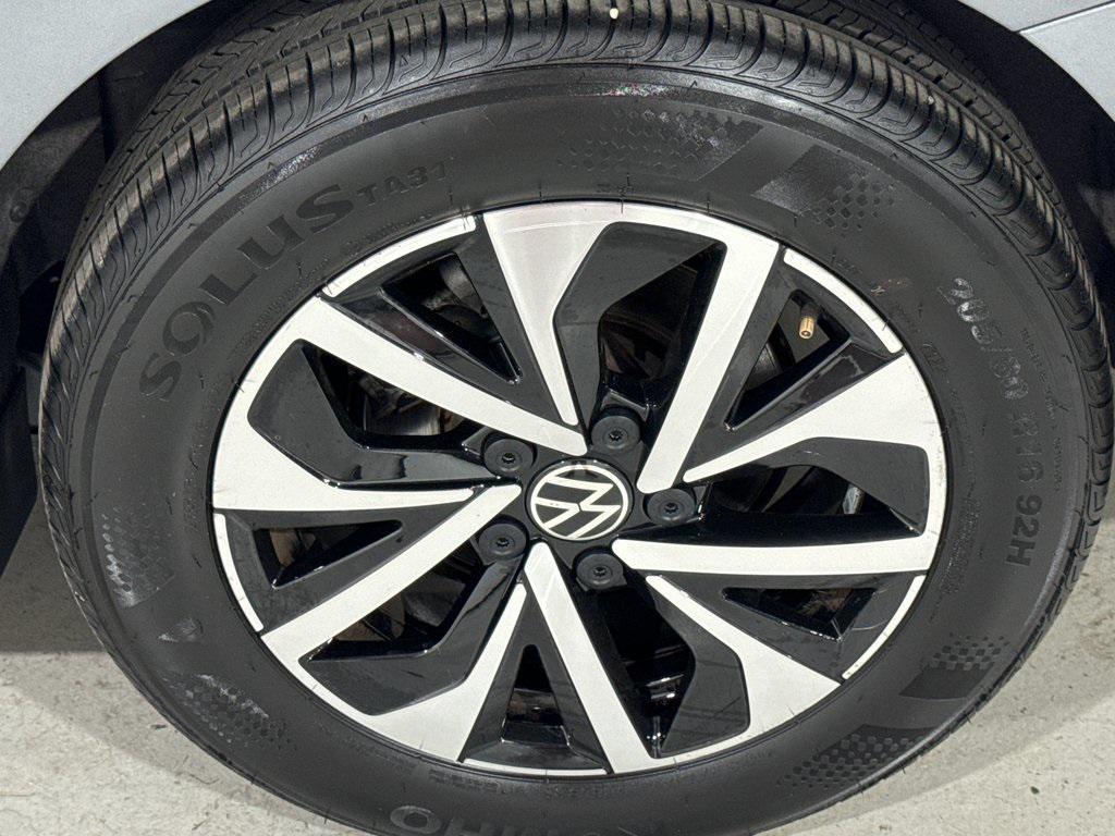 used 2024 Volkswagen Jetta car, priced at $18,842