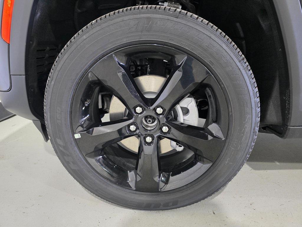 new 2025 Jeep Grand Cherokee car, priced at $36,043