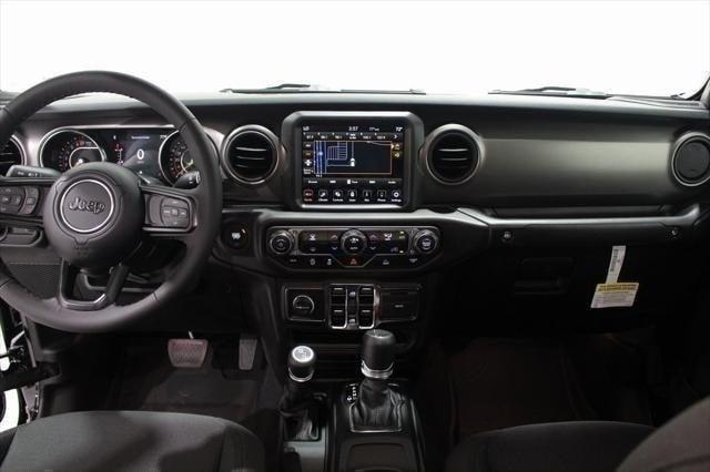 new 2023 Jeep Gladiator car, priced at $45,354