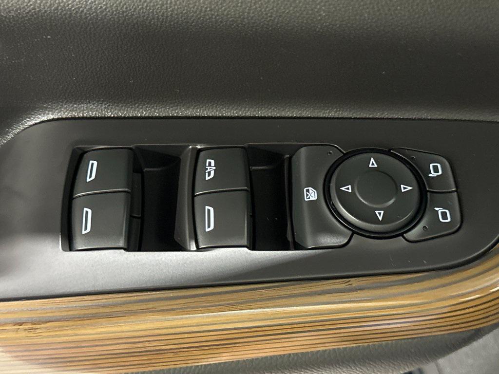 used 2021 GMC Acadia car, priced at $25,632