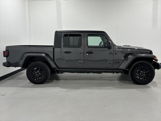 new 2023 Jeep Gladiator car, priced at $37,940