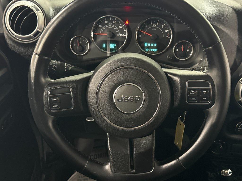 used 2015 Jeep Wrangler Unlimited car, priced at $17,550