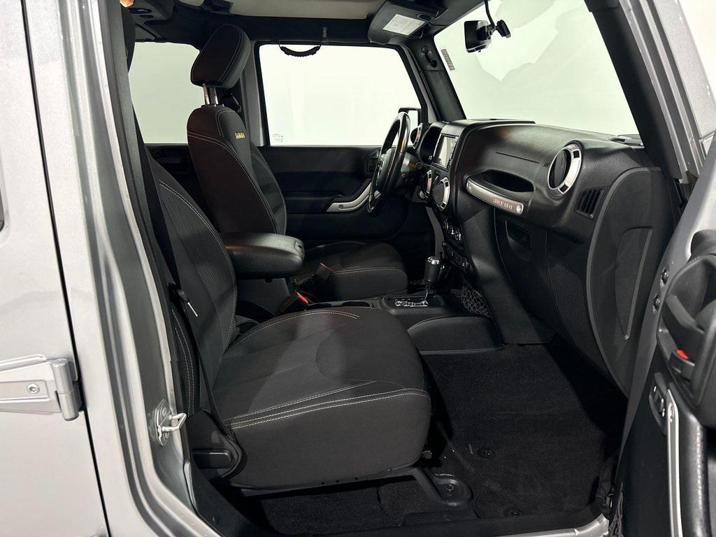 used 2015 Jeep Wrangler Unlimited car, priced at $17,550