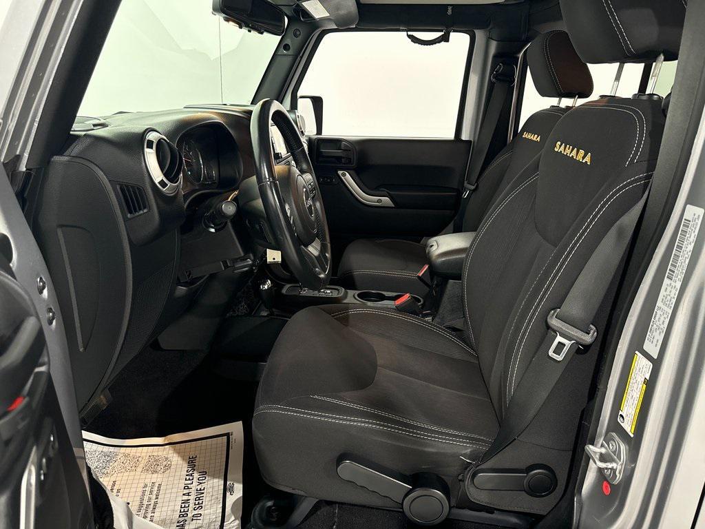 used 2015 Jeep Wrangler Unlimited car, priced at $17,550