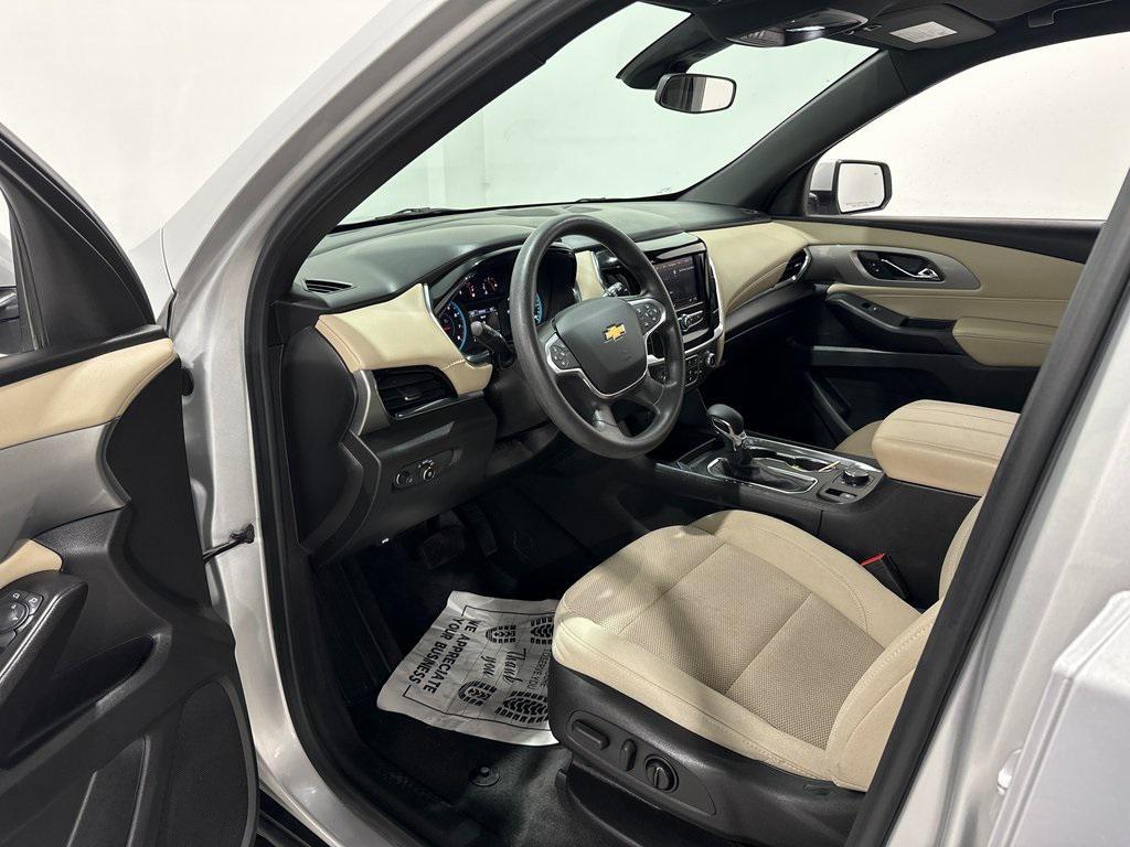 used 2022 Chevrolet Traverse car, priced at $21,360