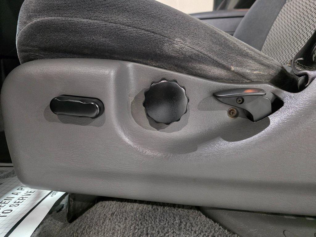 used 2001 Ford F-150 car, priced at $7,984