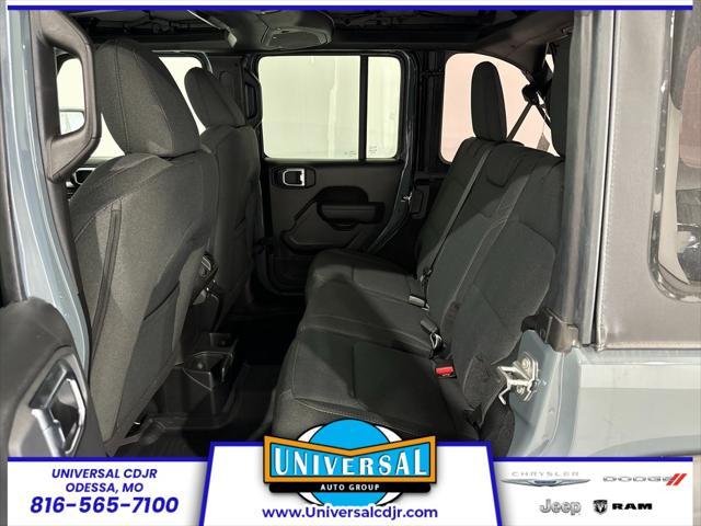 new 2025 Jeep Wrangler car, priced at $40,600