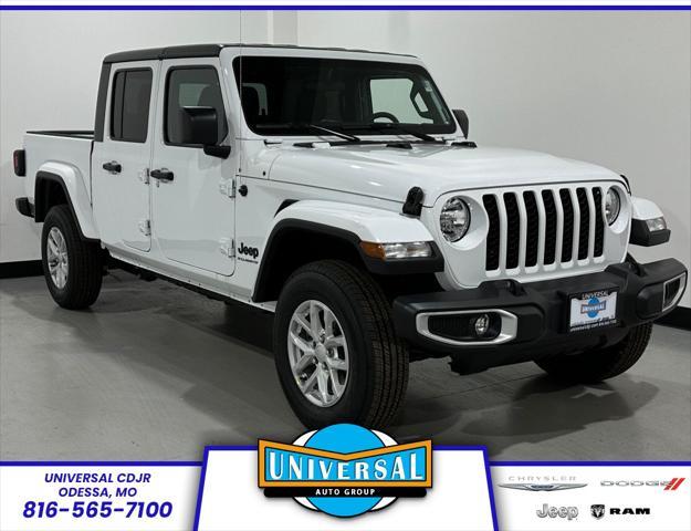 new 2023 Jeep Gladiator car, priced at $41,002