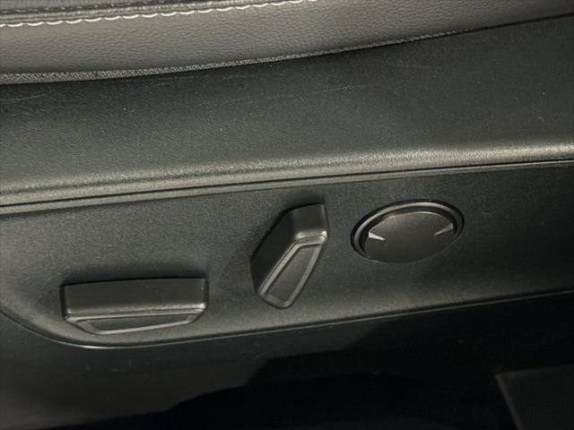 used 2022 Ford Escape car, priced at $22,617