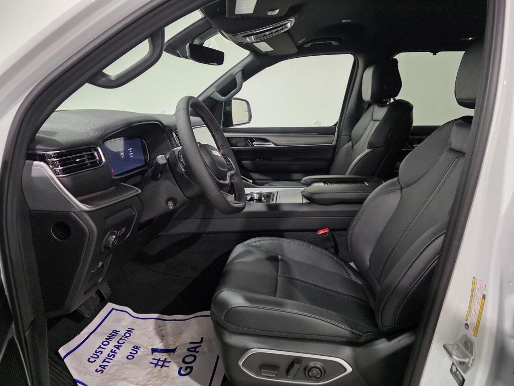 new 2025 Jeep Wagoneer L car, priced at $71,297