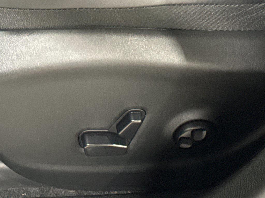 used 2019 Jeep Cherokee car, priced at $20,650