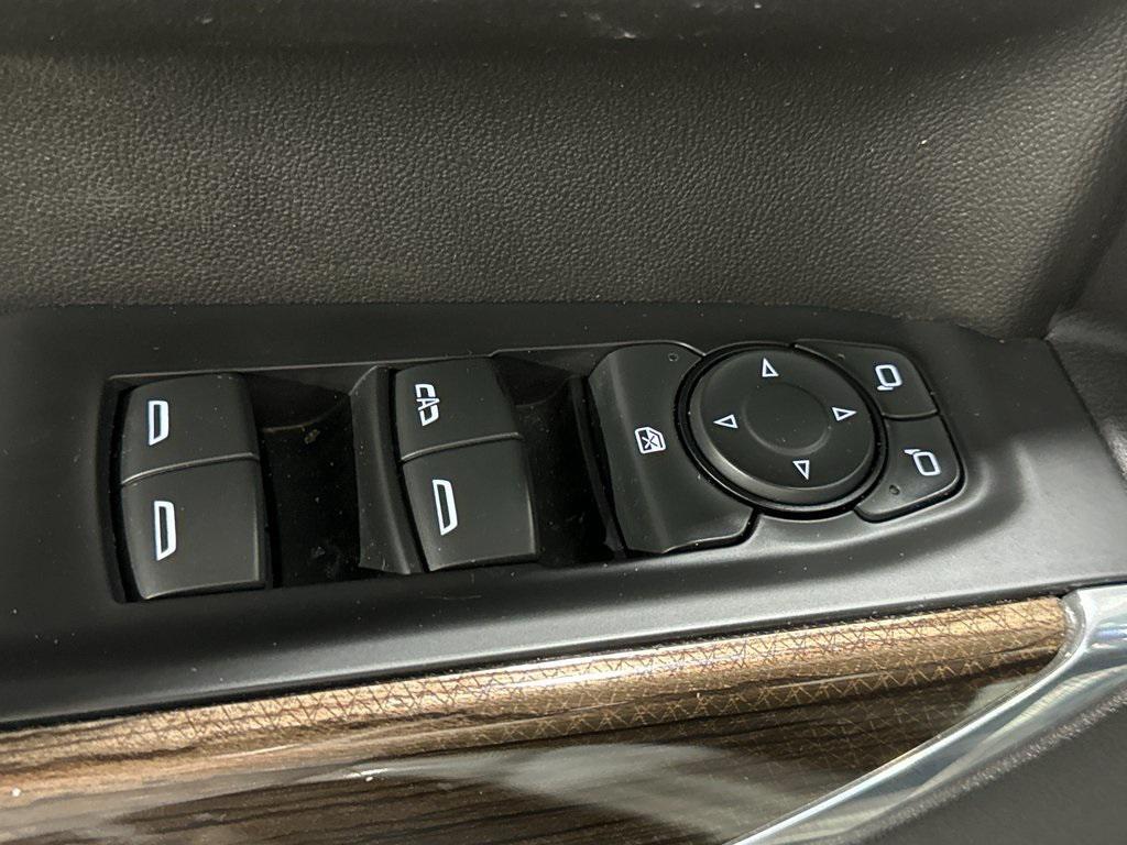 used 2021 Chevrolet Silverado 1500 car, priced at $36,980