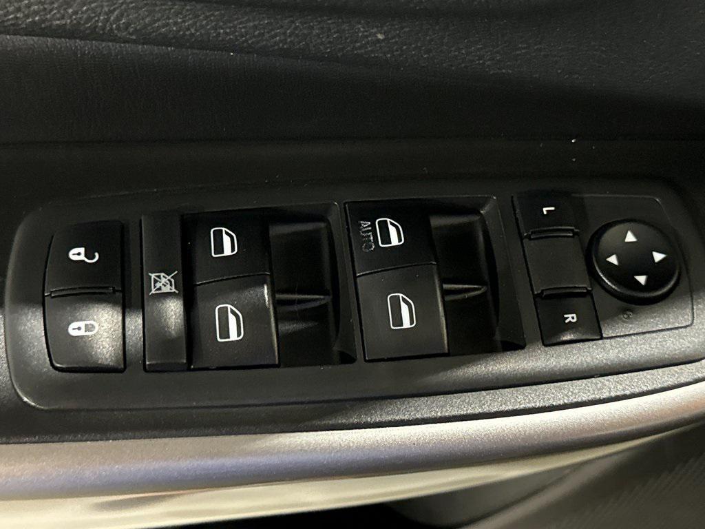 used 2019 Jeep Cherokee car, priced at $13,945