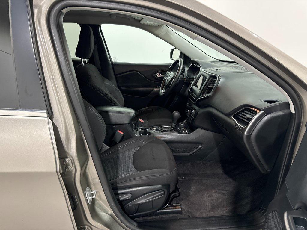 used 2019 Jeep Cherokee car, priced at $13,945