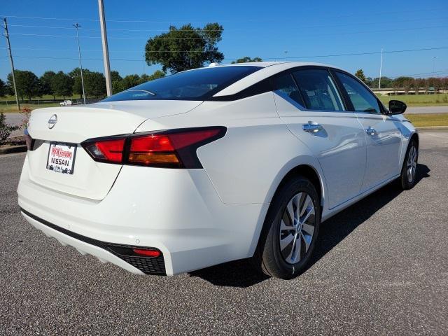 new 2025 Nissan Altima car, priced at $25,552