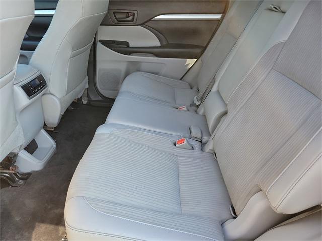 used 2018 Toyota Highlander car, priced at $22,990