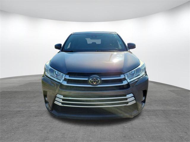 used 2018 Toyota Highlander car, priced at $22,990