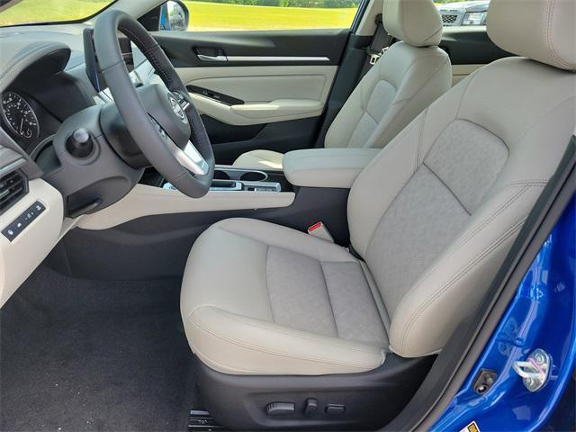 new 2025 Nissan Altima car, priced at $34,058