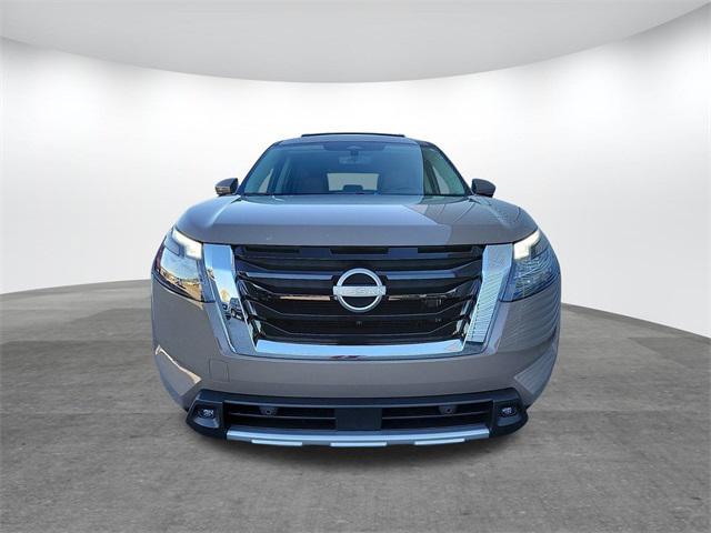 new 2025 Nissan Pathfinder car, priced at $48,025