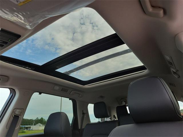new 2025 Nissan Pathfinder car, priced at $47,952