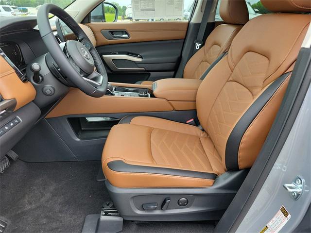 new 2025 Nissan Pathfinder car, priced at $49,977