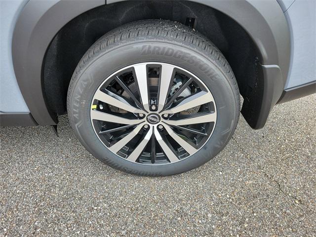 new 2025 Nissan Pathfinder car, priced at $49,977