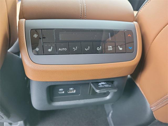 new 2025 Nissan Pathfinder car, priced at $49,977