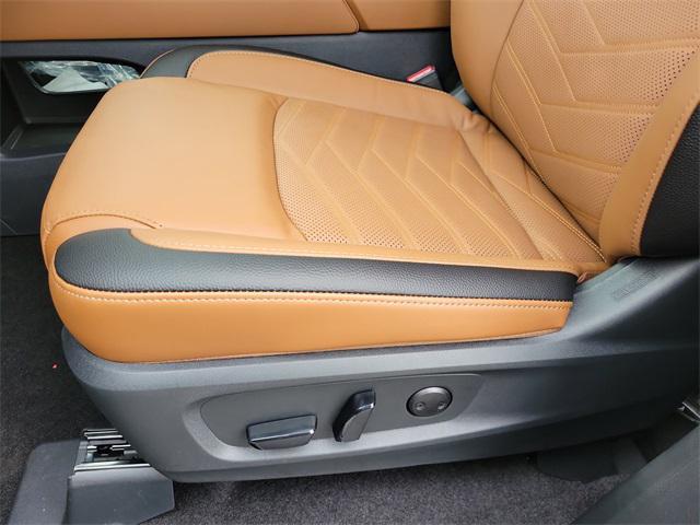 new 2025 Nissan Pathfinder car, priced at $49,977