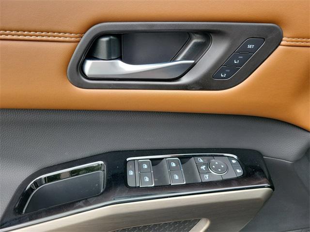 new 2025 Nissan Pathfinder car, priced at $49,977