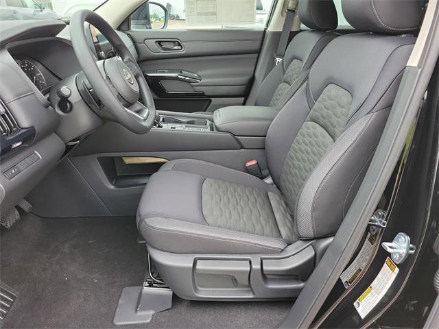 new 2025 Nissan Pathfinder car, priced at $35,128